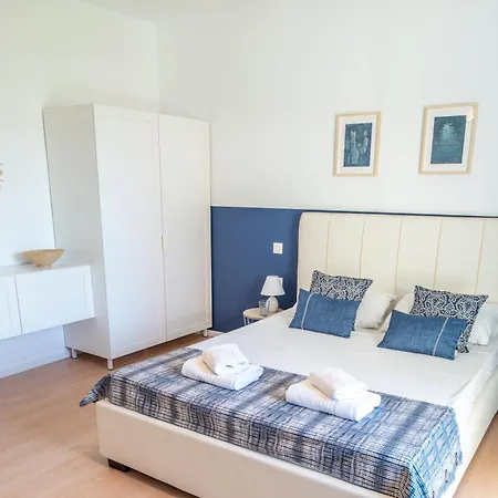 Nomades Collection Rhodes City