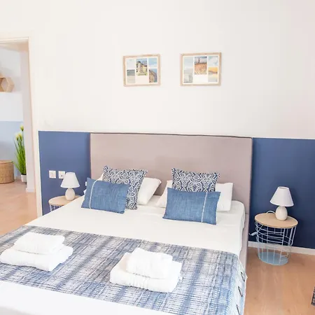 Nomades Collection * Rhodes City